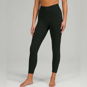 Lululemon Unlimit Tight 25’
